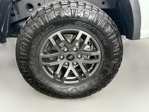 Used 2023 Ford Ranger Lariat w/ Tremor Off-Road Package AWD/4WD image 11