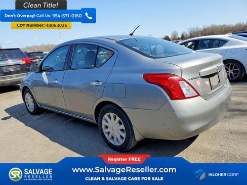 Used 2012 Nissan Versa SV w/ Convenience Pkg FWD image 3