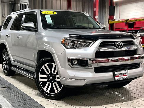 Used 2024 Toyota 4Runner Limited image 2