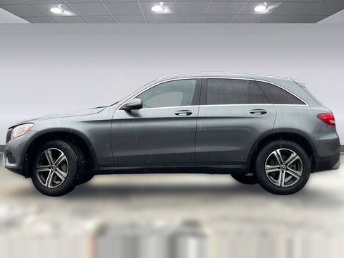 Used 2019 Mercedes-Benz GLC 300 4MATIC image 2