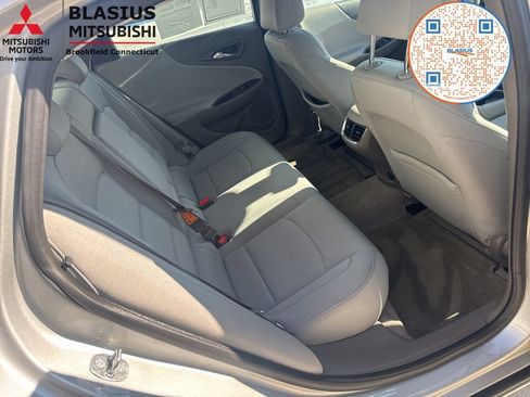 Used 2018 Chevrolet Malibu Hybrid FWD image 34
