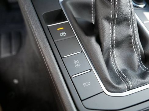 Certified 2026 Volkswagen Jetta S FWD image 32