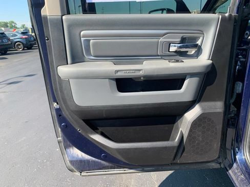 Used 2017 RAM 1500 Big Horn AWD/4WD image 35