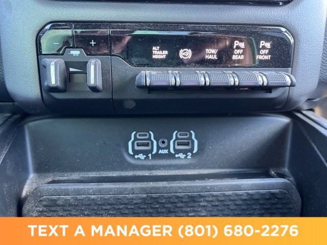 Used 2024 RAM 3500 Big Horn w/ Sport Appearance Package AWD/4WD image 24