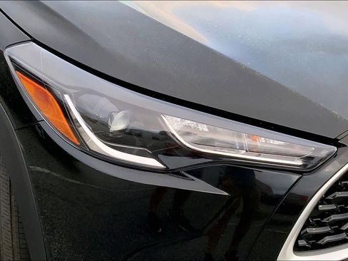 Used 2024 Toyota Corolla Cross LE image 26