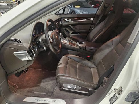 Used 2010 Porsche Panamera S image 48
