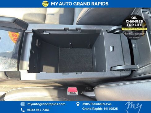 Used 2020 MAZDA MAZDA3 Hatchback w/ Preferred Package FWD image 28