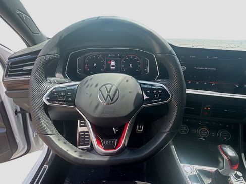 Used 2023 Volkswagen Jetta GLI Autobahn FWD image 10