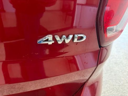 Used 2017 Ford Explorer XLT AWD/4WD image 7