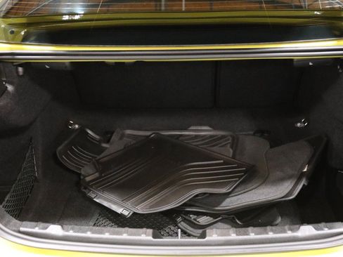 Used 2019 BMW M4 Coupe w/ Executive Package RWD image 33