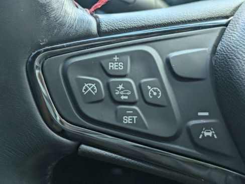 Used 2022 Chevrolet Equinox RS FWD image 17