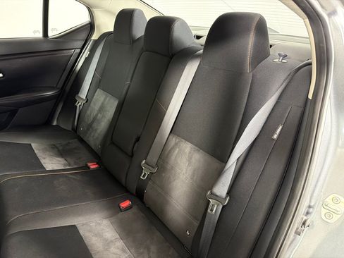 Used 2022 Nissan Sentra SR w/ Electronics Package FWD image 15