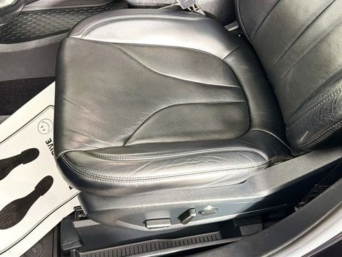 Used 2016 Lincoln MKX Reserve w/ Climate Package image 19