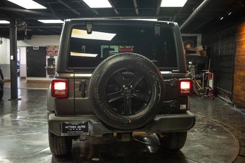 Used 2022 Jeep Wrangler Unlimited Sport AWD/4WD image 6