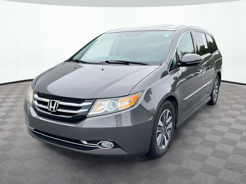 Used 2016 Honda Odyssey Touring image 1