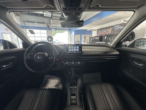 Used 2024 Honda HR-V EX-L image 19