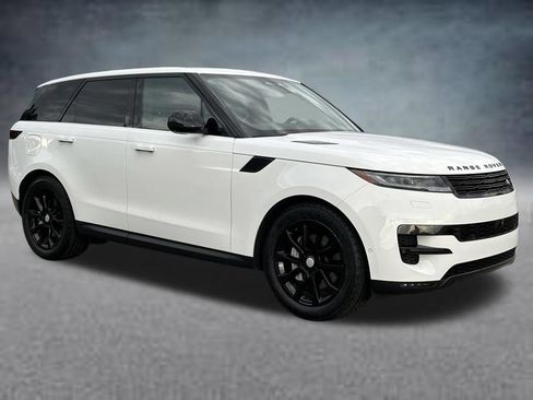 Used 2025 Land Rover Range Rover Sport SE AWD/4WD image 7