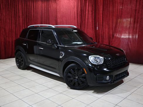 Used 2018 MINI Cooper Countryman S FWD image 2