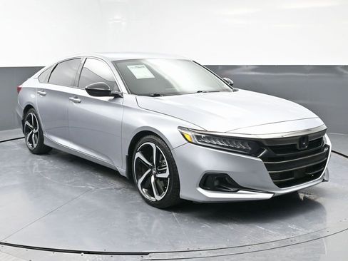 Used 2021 Honda Accord Sport image 3