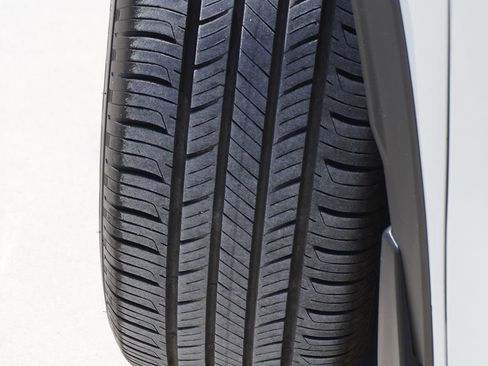 Used 2024 Honda CR-V EX image 5