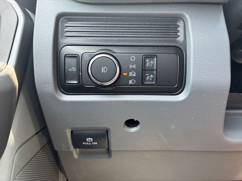 Used 2025 Ford F250 XLT AWD/4WD image 16