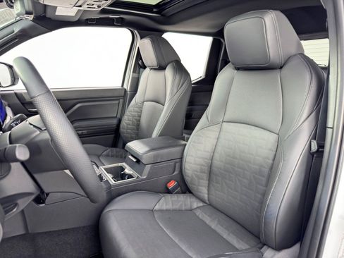 Used 2024 Toyota Tacoma TRD Sport w/ TRD Sport Premium Package image 40