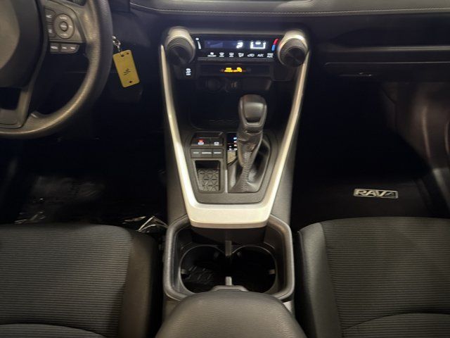 Used 2023 Toyota RAV4 LE FWD image 33