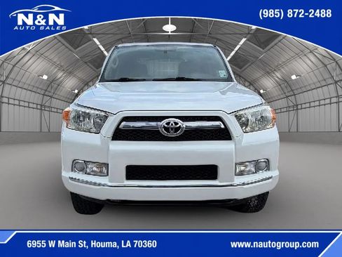 Used 2011 Toyota 4Runner SR5 RWD image 8