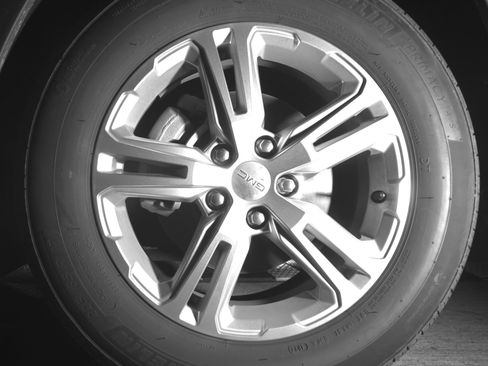 Used 2024 GMC Terrain SLE image 17