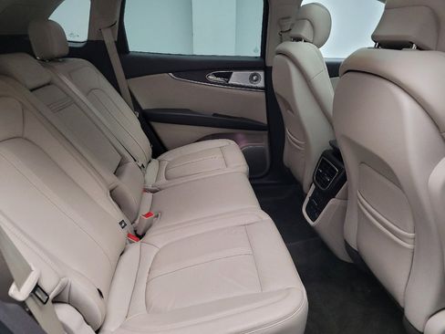 Used 2016 Lincoln MKX Reserve w/ Luxury Package AWD/4WD image 19