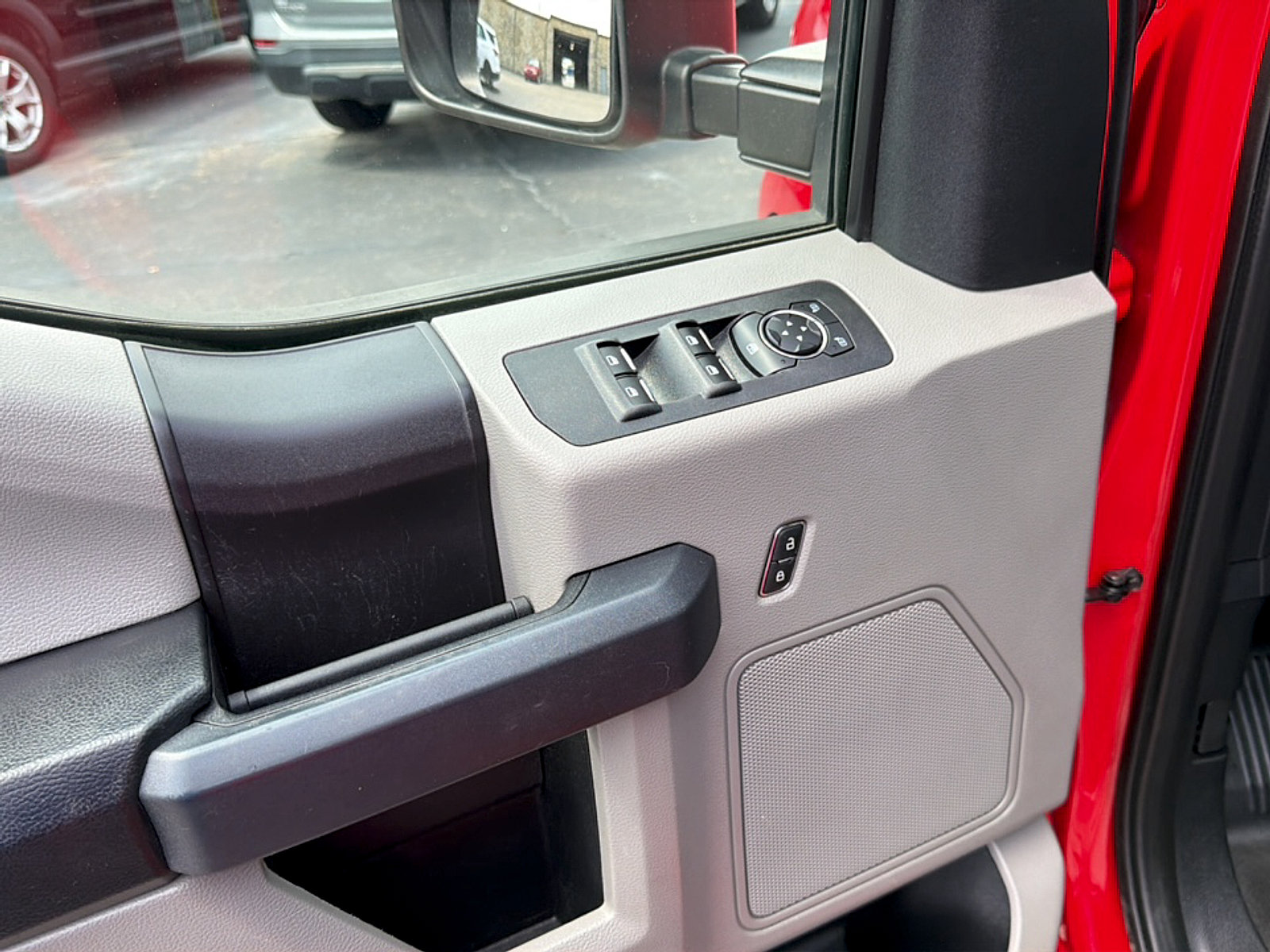 Used 2019 Ford F150 XL w/ Equipment Group 101A Mid AWD/4WD image 11