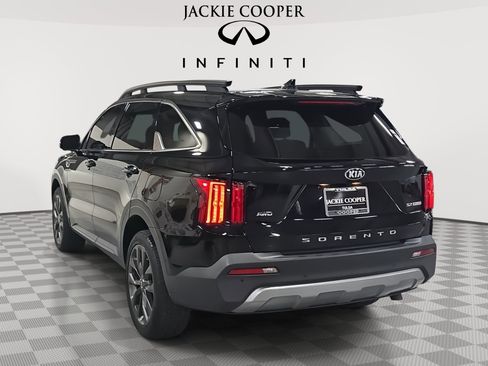 Used 2021 Kia Sorento SX Prestige image 7