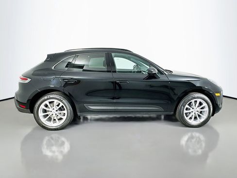 Used 2025 Porsche Macan image 8