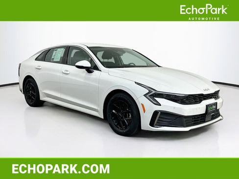 Used 2025 Kia K5 LXS FWD image 1