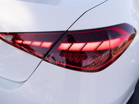 Used 2022 Mercedes-Benz C 300 Sedan image 31