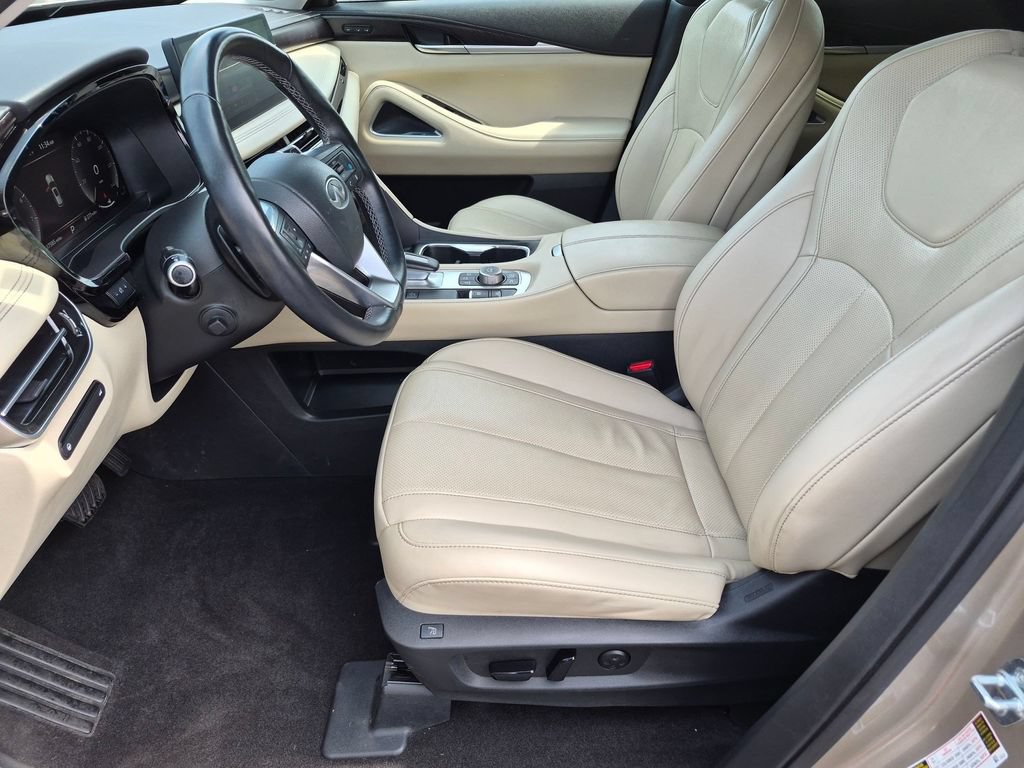 Used 2023 INFINITI QX60 Sensory w/ Cargo Package AWD/4WD image 11