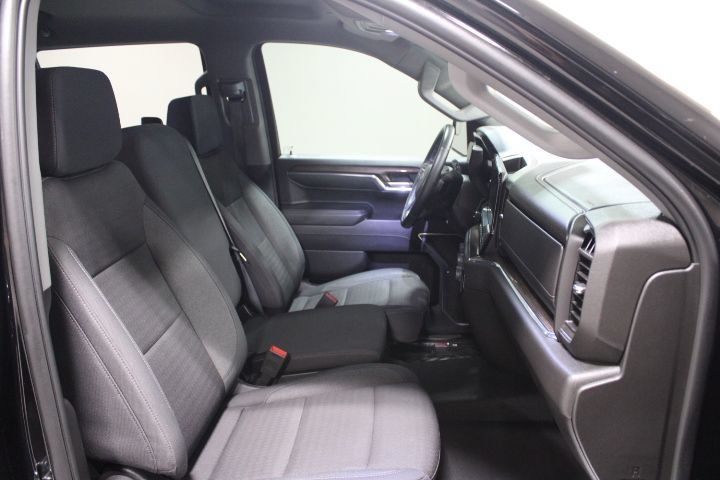 Used 2024 Chevrolet Silverado 1500 RST w/ Z71 Off-Road Package AWD/4WD image 25