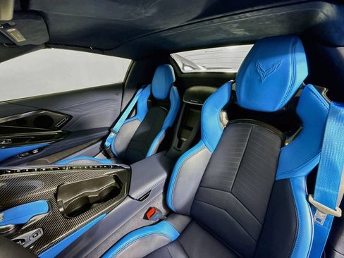 Used 2024 Chevrolet Corvette Z06 w/ Z07 Performance Package RWD image 5