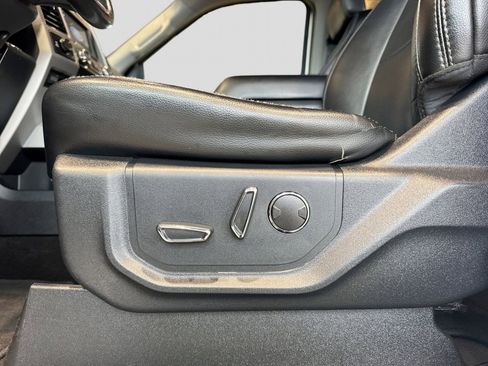 Used 2019 Ford F250 Lariat w/ Lariat Ultimate Package AWD/4WD image 3