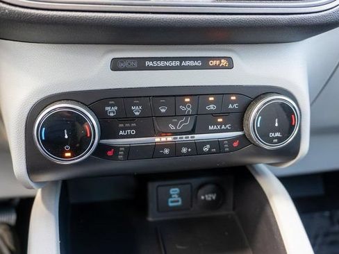Used 2023 Ford Escape Active AWD/4WD image 26