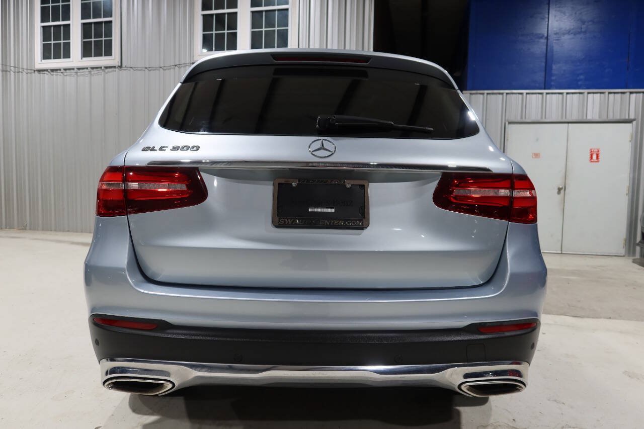 Used 2018 Mercedes-Benz GLC 300 image 4