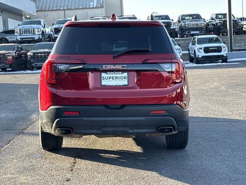 Used 2023 GMC Acadia SLE w/ Driver Convenience Package image 4