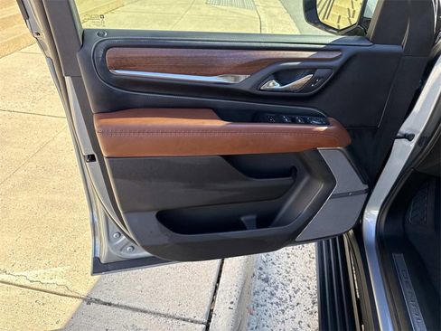 Used 2024 GMC Yukon XL Denali Ultimate image 15