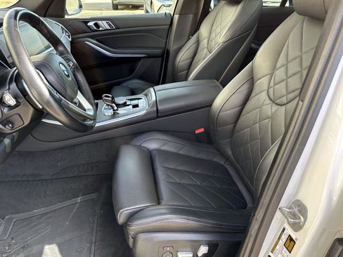 Used 2023 BMW X5 xDrive40i w/ Premium Package image 17