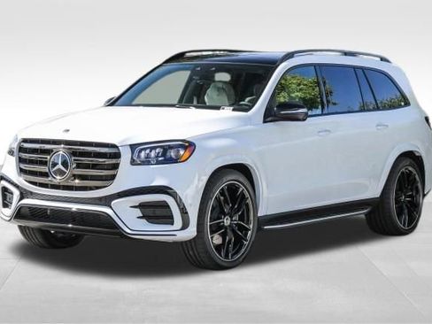 New 2025 Mercedes-Benz GLS 580 4MATIC image 3
