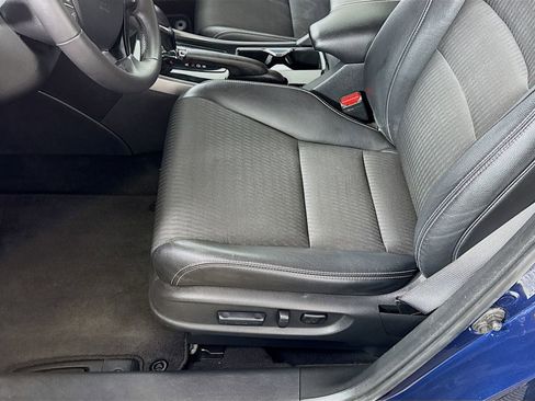 Used 2017 Honda Accord Sport image 10