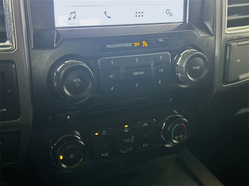 Used 2016 Ford F150 XLT w/ Equipment Group 302A Luxury image 18