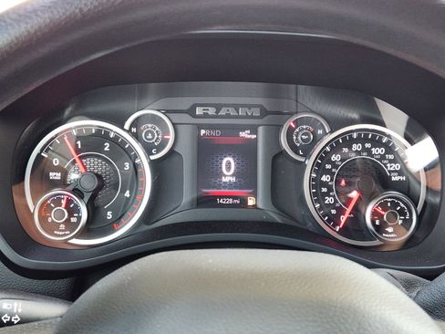 Used 2025 RAM 2500 Tradesman AWD/4WD image 18