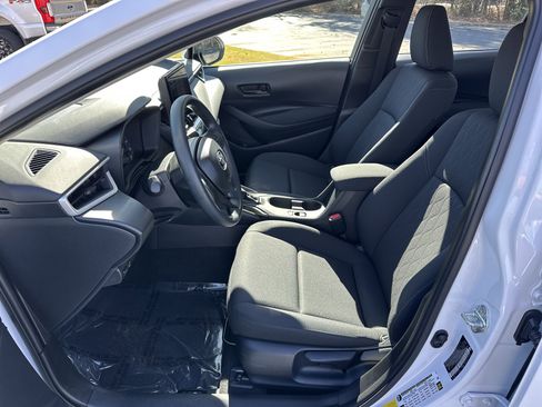 Certified 2025 Toyota Corolla LE image 16