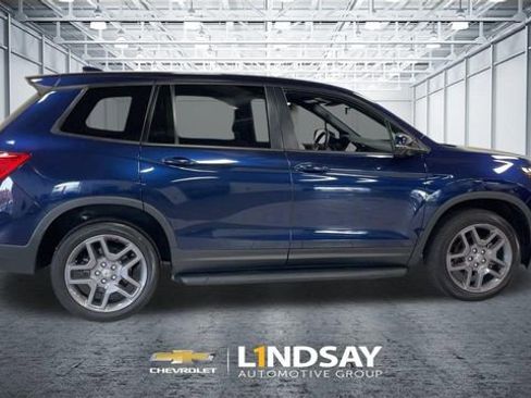 Used 2023 Honda Passport EX-L image 2